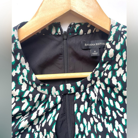 Banana Republic Black and White Long Sleeve Dress printed size 8 - Picture 7 of 9